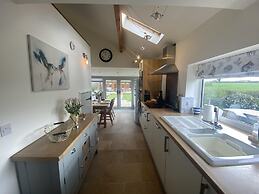 Character Detached 3-bed Cottage Audlem Cheshire