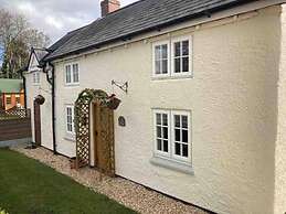 Character Detached 3-bed Cottage Audlem Cheshire