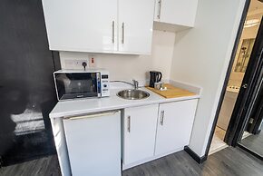 Modern Studio Close to City Centre!