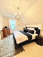 The Saucy Willow Inn and Cottages