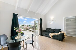 A Home away from Home - Netflix -Parking