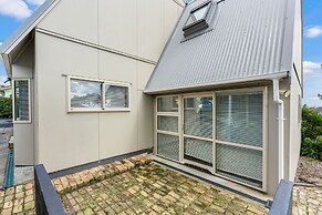 A Home away from Home - Netflix -Parking