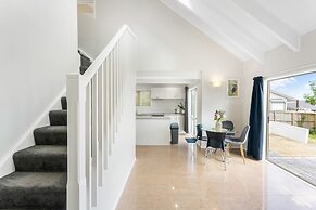 A Home away from Home - Netflix -Parking