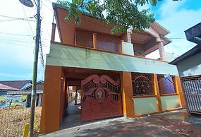 SPOT ON 92458 Azeela Kost Syariah