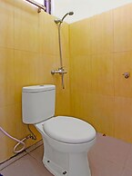 Super OYO 92437 Wahidin Guesthouse