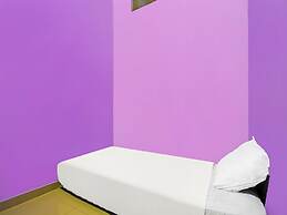 SPOT ON 92389 Fendi Homestay SyariahNearTempat Makan Pagi Sore Nohil