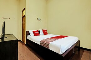 OYO 92406 Hotel Renata 1