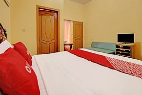 OYO 92406 Hotel Renata 1