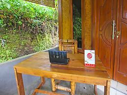 SPOT ON 92462 Awenk Homestay Near SD Gunung Wakul