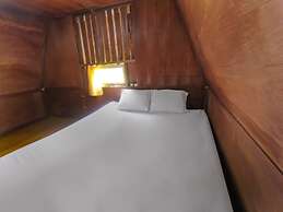 SPOT ON 92462 Awenk Homestay Near SD Gunung Wakul