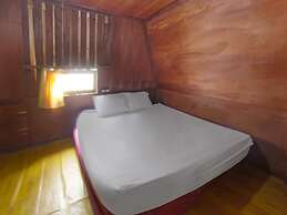 SPOT ON 92462 Awenk Homestay Near SD Gunung Wakul