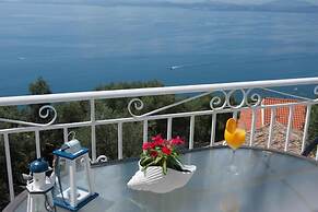 Villa Sunrise in Nisaki