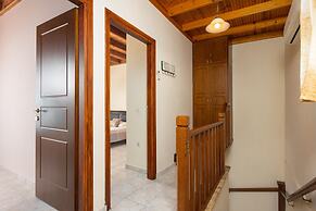 Villa Sunrise in Nisaki