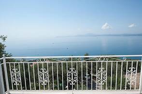 Villa Sunrise in Nisaki