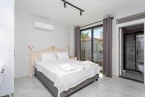 Exclusive Paradise Collection