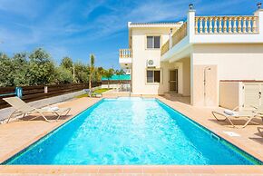 Rose Villas Collection