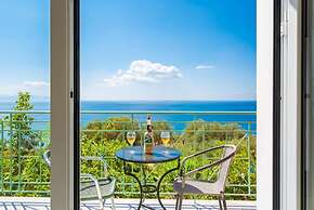 Lourdas Villas Collection