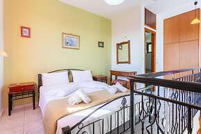 Maroulas Villas Collection