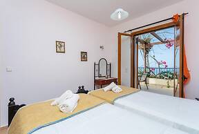 Maroulas Villas Collection