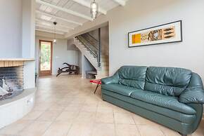 Neria Villas Collection