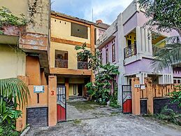 OYO 91845 V_ar House Near Pantai Tanjung Bias