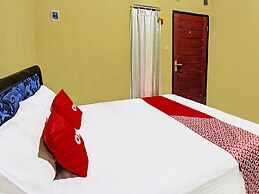 OYO 91845 V_ar House Near Pantai Tanjung Bias