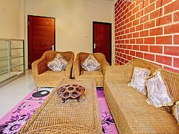 OYO 91845 V_ar House Near Pantai Tanjung Bias