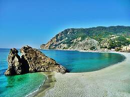 THE ONE - SUN 'n SEA ROOMS