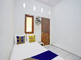 OYO 92086 Fun Guesthouse Syariah