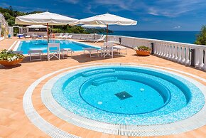 Grand Hotel Le Rocce