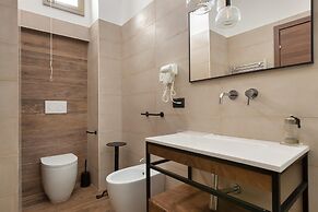 3251 Dellatita Suite by Barbarhouse