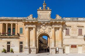 3251 Dellatita Suite by Barbarhouse