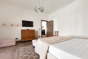 3251 Dellatita Suite by Barbarhouse