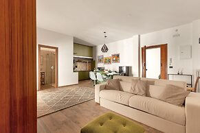 3251 Dellatita Suite by Barbarhouse