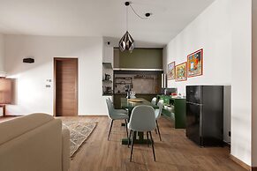 3251 Dellatita Suite by Barbarhouse