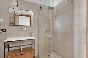 3251 Dellatita Suite by Barbarhouse