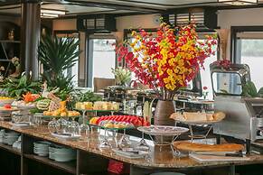 Arcady Boutique Cruise