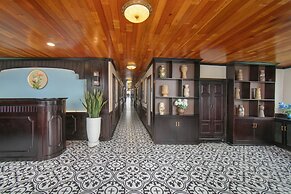 Arcady Boutique Cruise