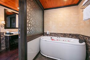 Arcady Boutique Cruise