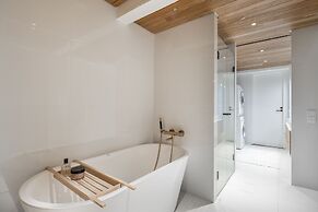 Scandinavian Townhouse with sauna