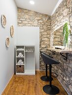 The Greystone House by Konnect, Views to the Sea