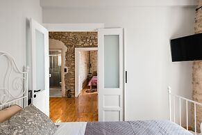 The Greystone House by Konnect, Views to the Sea