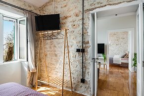 The Greystone House by Konnect, Views to the Sea