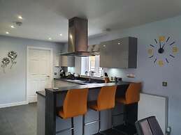 4-bed House in Elgin, Optional fee for hot tub