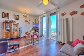 La Vie Enchanting Sea View