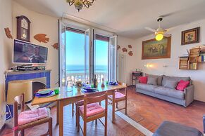 La Vie Enchanting Sea View