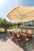 Nama Luxury Villa 250m From the sea Makry Gialos