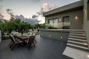 Nama Luxury Villa 250m From the sea Makry Gialos