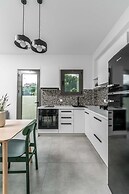 Nama Luxury Villa 250m From the sea Makry Gialos