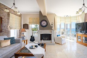 Diamond View Luxury on Your way to VAI Sitia